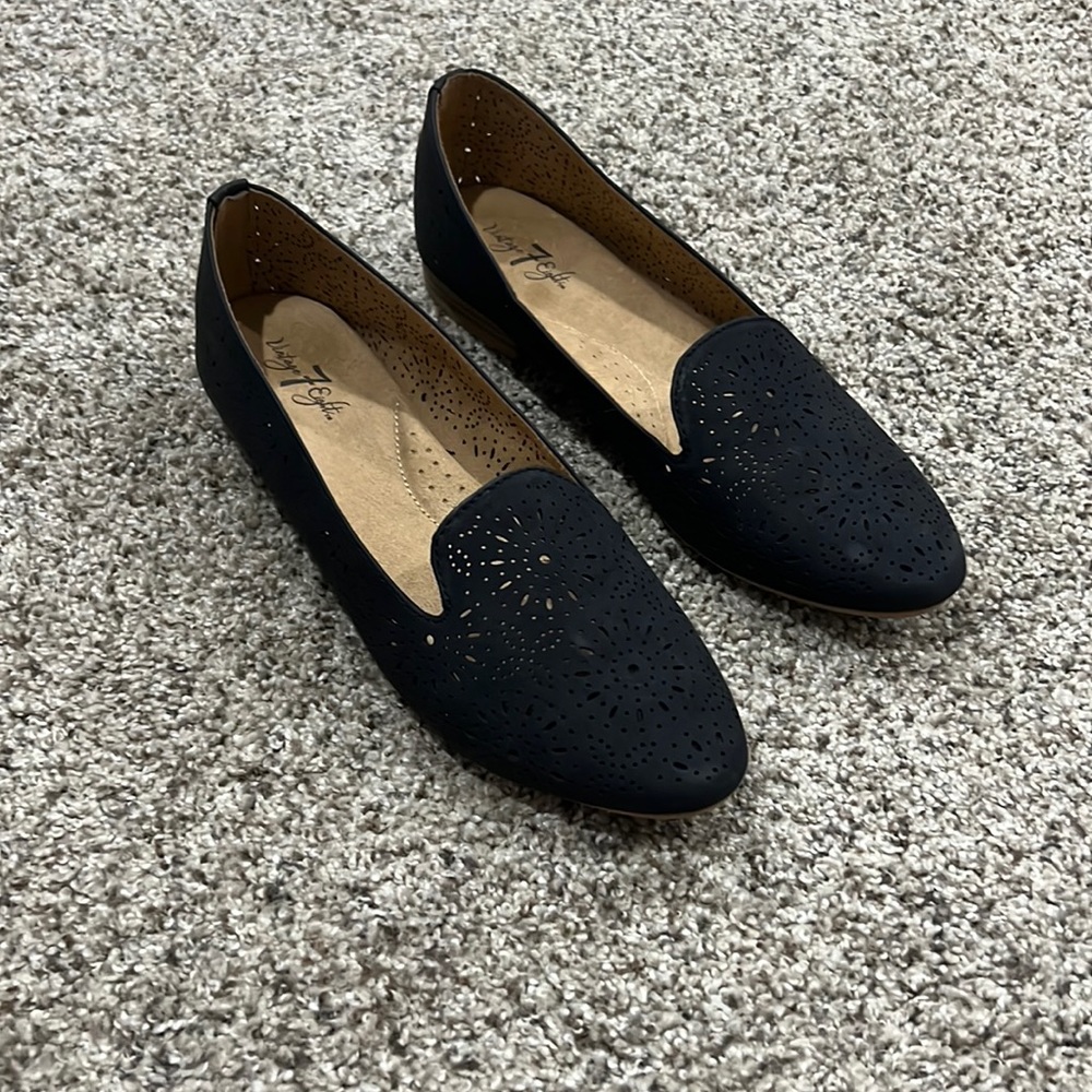 Vintage7eight black loafers with cut outs